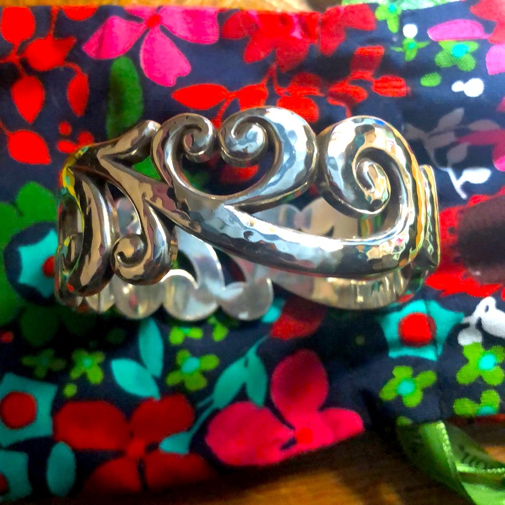 Classic Brighton clasp bracelet